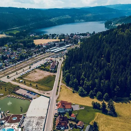 Minaroso Am Badeparadies * Titisee-Neustadt